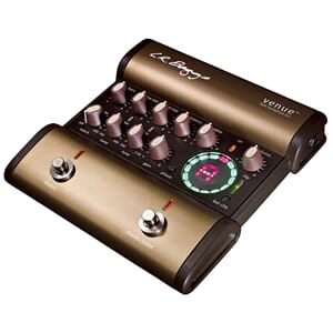 L.R Baggs Venue DI. Full isolation DI/footpedal W